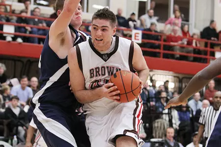 Yale Avoids Sweep, Tops Bears, 71-63 Image
