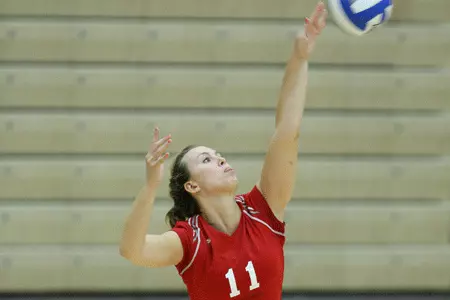 Bears Trump Cornell In Straight Sets Image