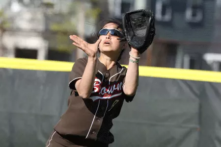 Softball Defeats St. Peter's; Falls to Wisconsin-Green Bay Image