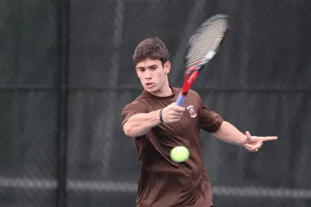 Men's Tennis Goes 2-1 in Weekend Matches Image