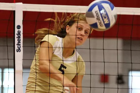 Derrough's Match-High 19 Kills Leads Bears to First Ivy Win, 3-2, over Cornell Image