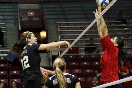 Brown Completes Comeback at Penn, 3-2 Image