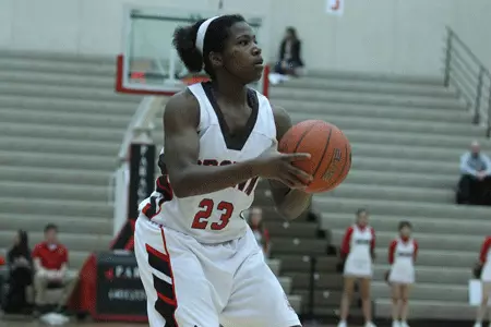 Bears Win Three Straight with 57-56 Victory over Harvard Image