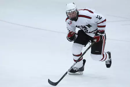 Hourihan's Third Period Goal Salvages 2-2 Tie with Quinnipiac Image