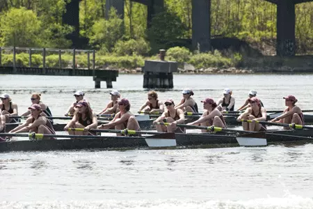 No. 6 Brown Women's Crew Tops Ivy League Foes Columbia & Cornell Image