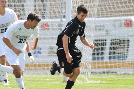 TJ Popolizio Leads Bears to 2-0 Victory over South Carolina Image