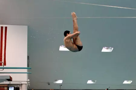 Feldman Places 15th Overall at NCAA Zone Diving Meet Image