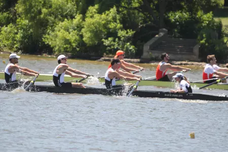 No. 7 Brown Men's Crew Topped in West Coast Show Down at No. 2 Washington Image