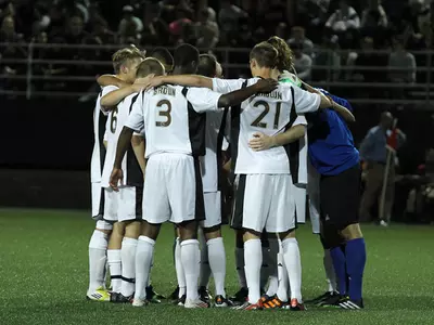Men's Soccer Hosts Dartmouth on Senior Day Image
