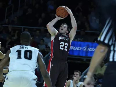 Bryant Turns Back Bears, 70-67 Image