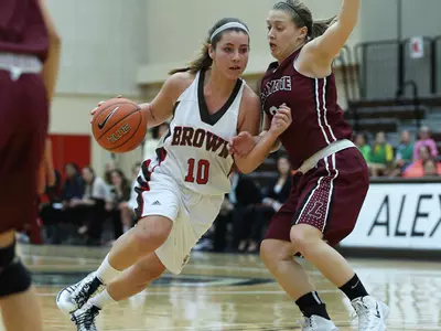 Late Free Throw Edges Women's Basketball, 60-59 in Day One of the Brown Classic Image