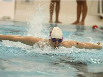 Women's Swimming and Diving Edged by Penn, 172-126 Image