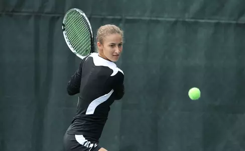 Lord and Camhi Lead Women's Tennis Over Quinnipiac and Albany Image