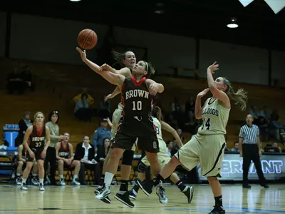 Women's Basketball's Gritty Effort Falls Short at Cornell, 80-70 Image