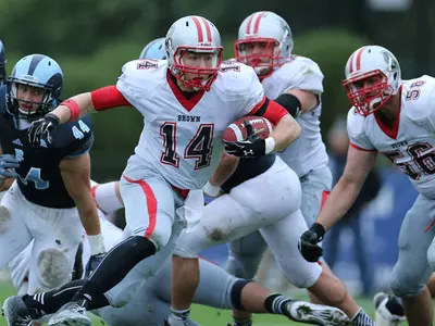 Seth Rosenbauer '16 Runs For 206 Yards To Power Brown Over Penn, 21-13 Image