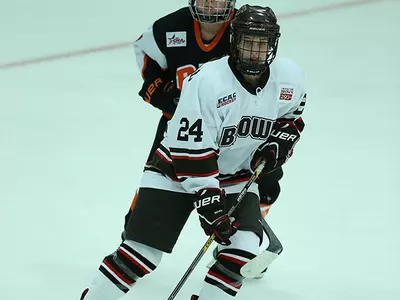 Women's Hockey Concedes 5-1 Decision to Cornell Image