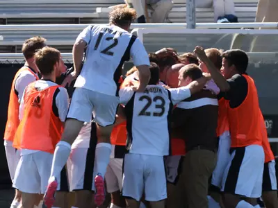 Men's Soccer Hosts Yale in Home Finale on Saturday Image