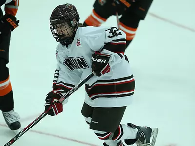 Women's Hockey Almost Completes Comeback in 3-2 Setback at Union Image