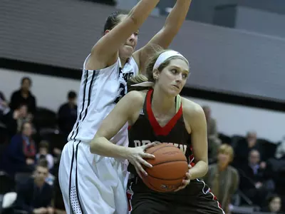 Women's Basketball Cruises Past Sacred Heart At The Brown Classic, 66-56 Image