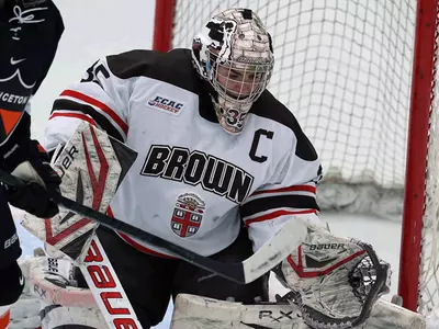 Moore Denies RPI, Women's Hockey Prevails 3-0 Image