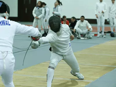 Jones Finishes in 18th in Men's Epee, Brown Places 15th at Fencing NCAA Championships Image