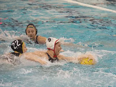 Women's Water Polo Nipped by Michigan's Overtime Rally, 11-9, in CWPA Championship Opening Round Image