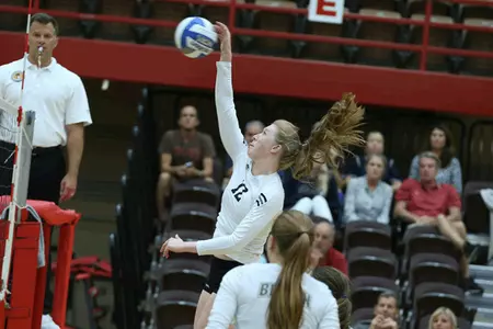 Volleyball Sweeps Past Providence Image