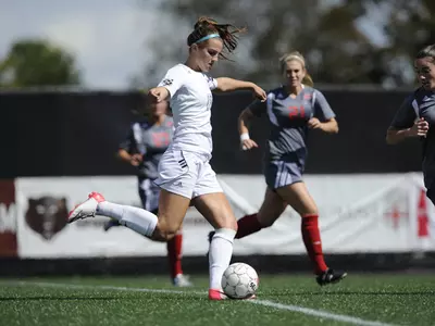 Late Goal Lifts Women's Soccer Over St. John's, 2-1 Image