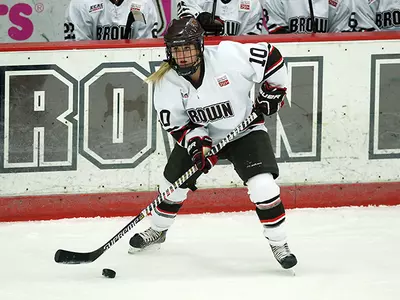 Women's Hockey Takes Lead Twice before Falling to Cornell, 4-2 Image