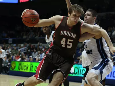 New Hampshire's Late Rally Topples Brown, 68-61 Image