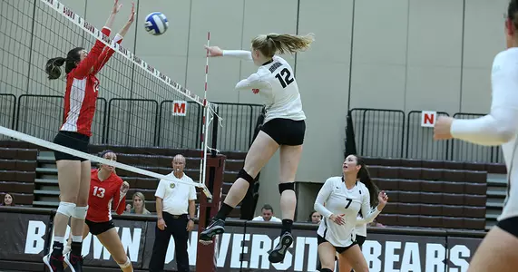 Smith, Stillwell Lead Volleyball in 3-0 Sweep over Penn Image