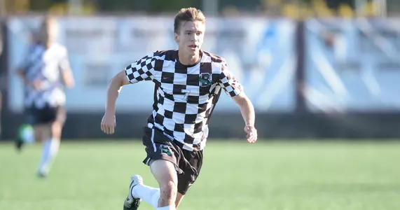 Men's Soccer Tops Columbia, 2-1, in Ivy Opener Image