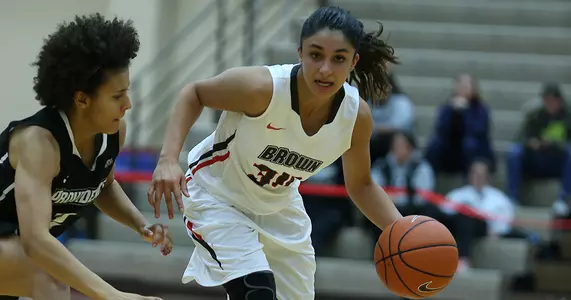 Women's Basketball Beats Bryant, 84-67, Completes Ocean State Sweep Image