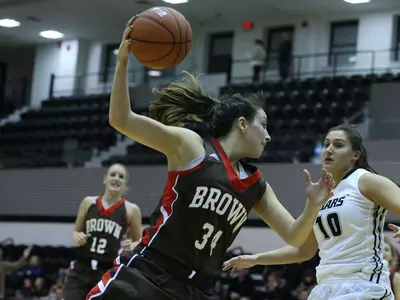 Women's Basketball Sinks Cornell, 58-51 Image