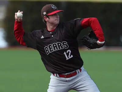 Baseball Splits Doubleheader at Cornell Image