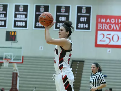 Women's Basketball Falls to Harvard in Season Finale, 76-69 Image