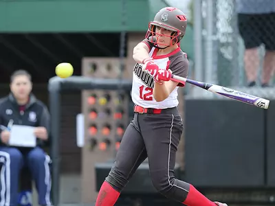 Chavez, Syrop Power Softball to 4-2 Win over Harvard in Game 2 Image