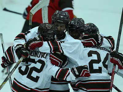 Kenneally '90 Announces Women's Ice Hockey Class of 2019 Image