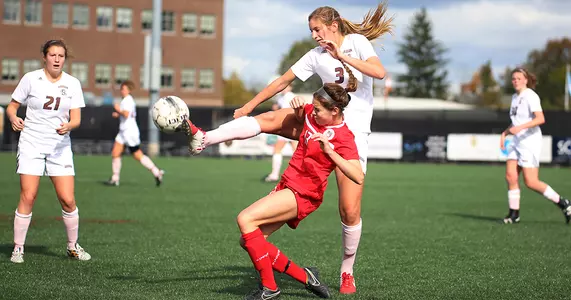 Women's Soccer Kicks Off 2015 with St. John's, Delaware Image