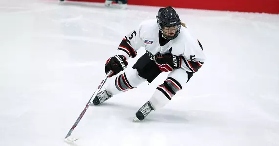 Women's Hockey Drops 4-1 Non-Conference Game at Merrimack Image