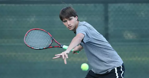 Men's Tennis Falls to Buffalo, 4-3, then Rebounds with 6-1 Win Over BU Image
