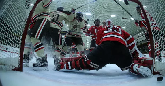 No. 16 Rensselaer Rallies Past Men's Hockey, 4-3 Image