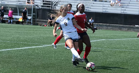 Women's Soccer Travels to Princeton, Holy Cross in Four-Day Span Image