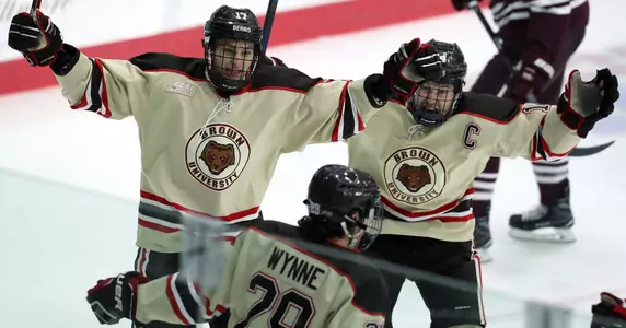 Men's Hockey Tops Colgate, 4-2 Image