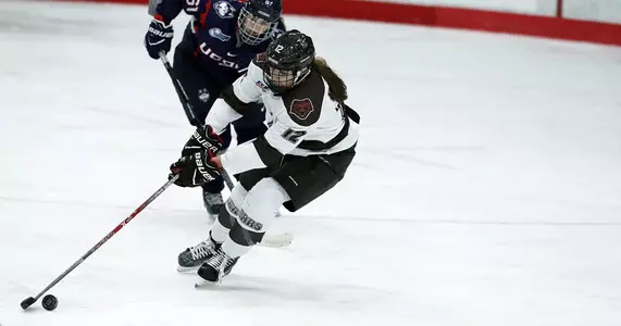 Women's Hockey Defeated by No. 4/4 St. Lawrence, 5-0 Image