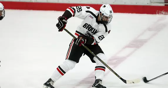 Men's Hockey Outlasted by No. 14/15 Union, 3-1 Image