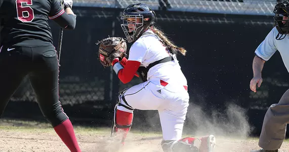 Softball Tops Canisius, 5-1, Falls to Winthrop, 8-3, on Opening Day Image