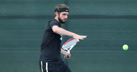 Men's Tennis Cruises Past Louisiana at Lafayette, 4-1 Image