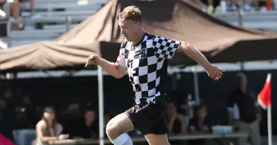 Men's Soccer Falls at Boston University, 2-0 Image