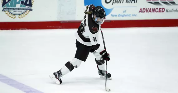 Women's Hockey Defeated by No. 7/7 Cornell, 5-1 Image
